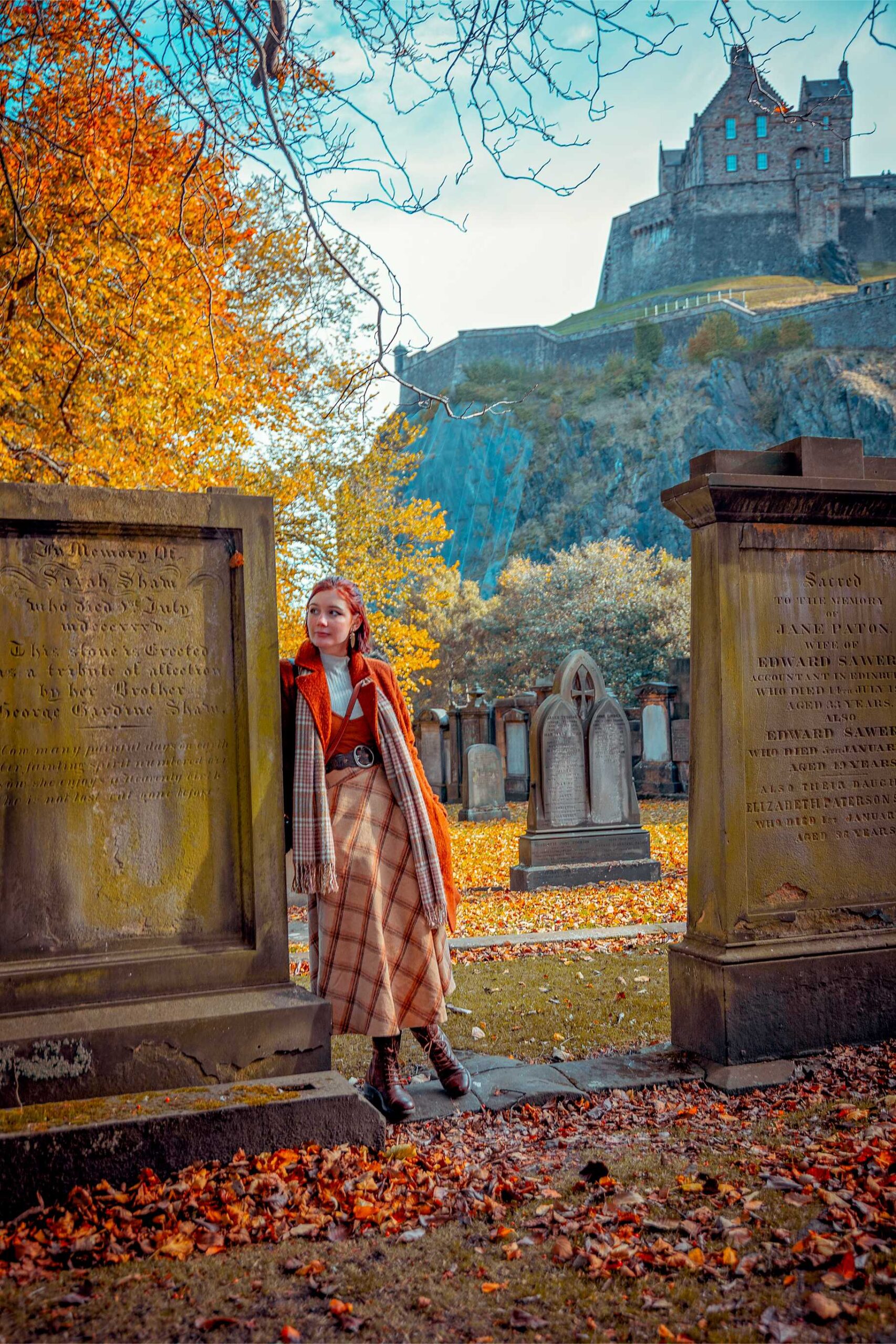 Tourist photography or travel photograph – Visiting Edinburgh or Glasgow